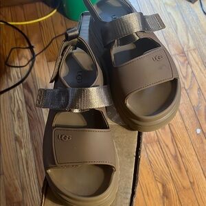 UGG Brown Sandals with Textured Strap and Velcro Closure